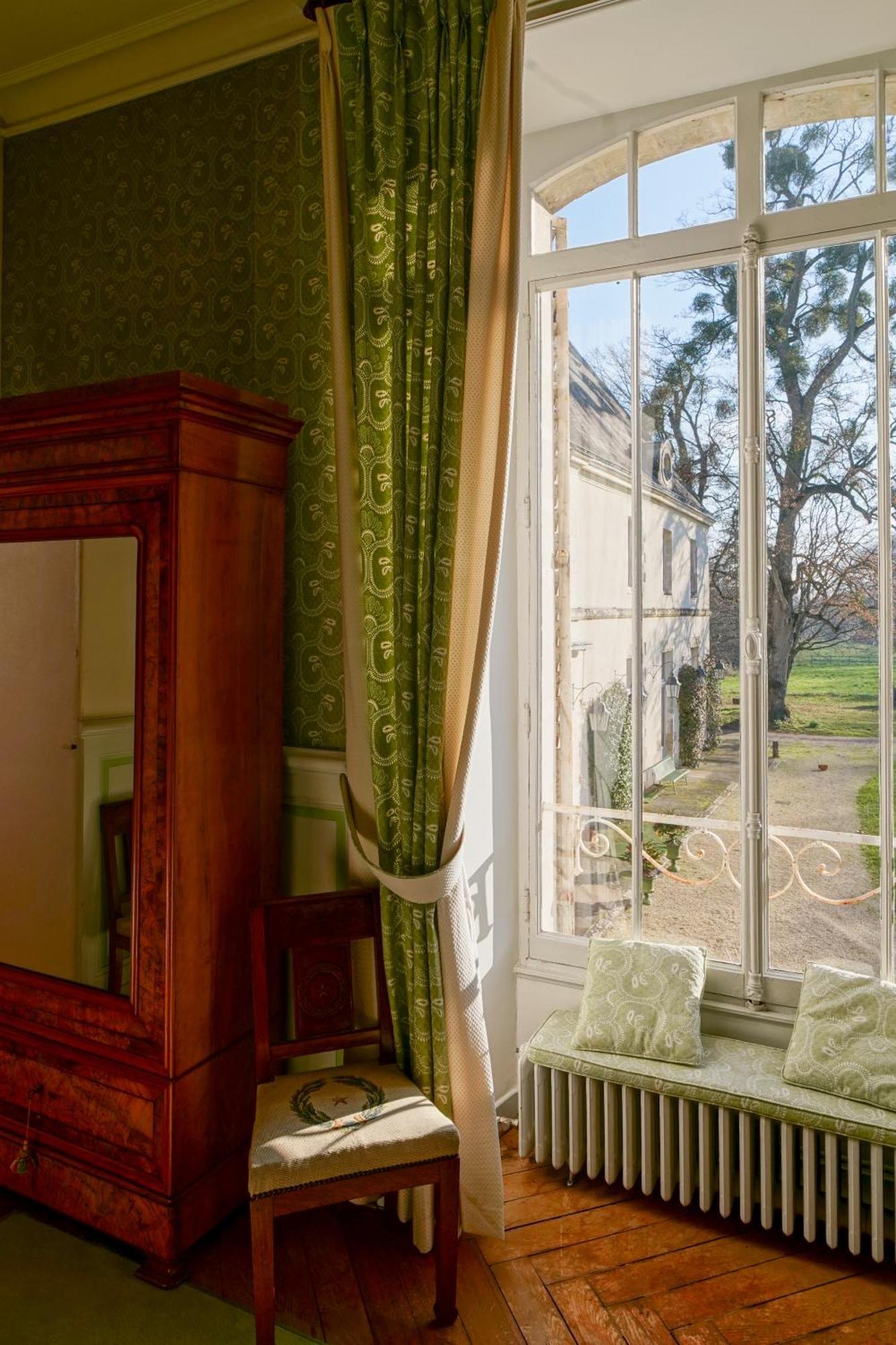 Chateau De Thouare ภายนอก รูปภาพ
