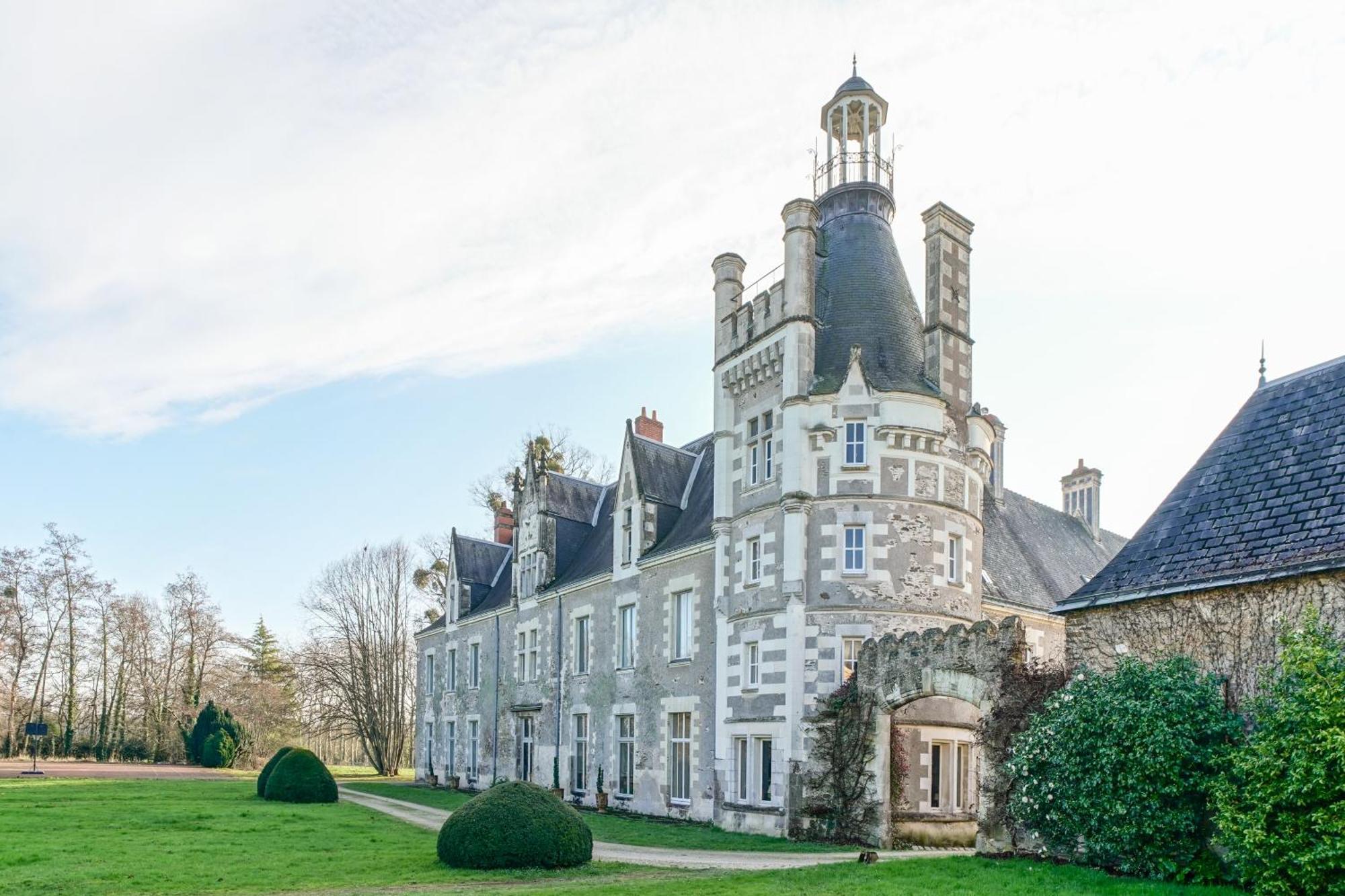 Chateau De Thouare ภายนอก รูปภาพ